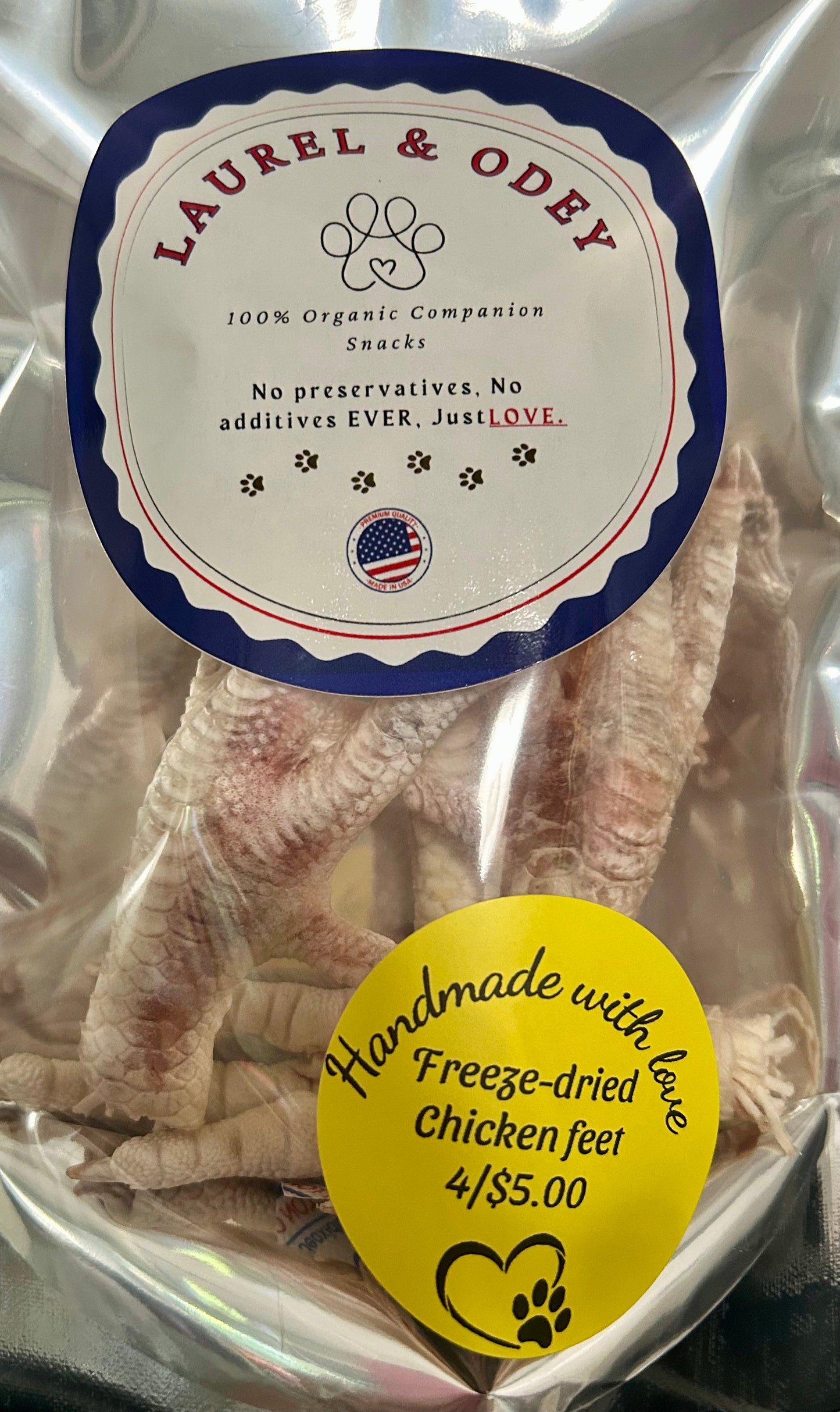 Freeze dried chicken feet 4/package